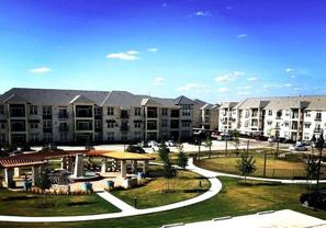 13301 Center Lake Dr #B9 - Photo 1 of 1