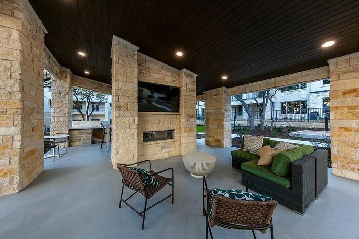 10300 S Interstate 35 #D2 - Photo 4 of 29