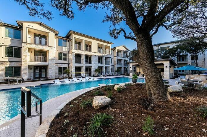 10300 S Interstate 35 #B3 - Photo 2 of 30