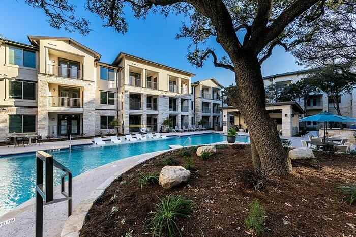 10300 S Interstate 35 #B4 - Photo 2 of 31