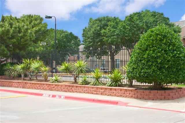 155 W Overly Dr #B1 - Photo 4 of 12