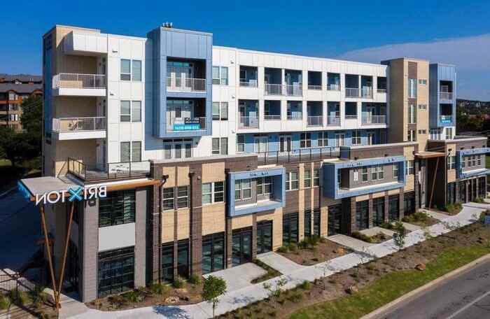 2435 E Riverside Dr #B7 - Photo 4 of 36