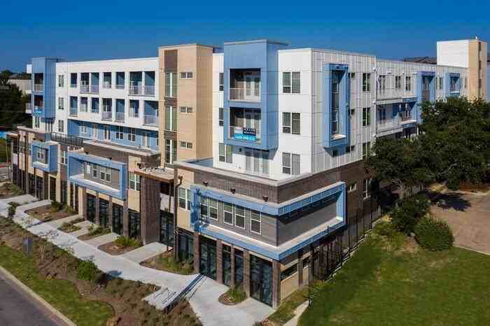 2435 E Riverside Dr #B8 - Photo 2 of 36