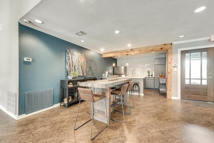 7050 Arapaho Rd #C1 - Photo 4 of 15