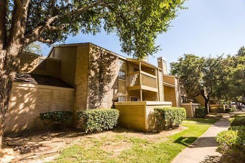 16500 Henderson Pass #C2 - Photo 2 of 21