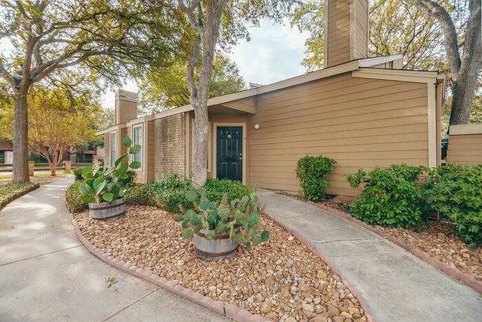 16500 Henderson Pass #C2 - Photo 6 of 21