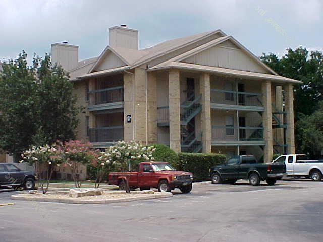 6061 De Zavala Rd #C2 - Photo 2 of 11