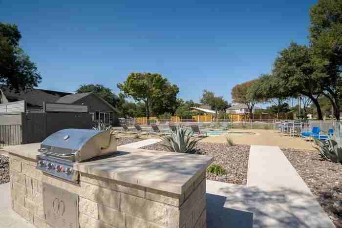 550 Heimer Rd #B2 - Photo 2 of 11