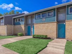 7200 S Presa St #B1 - Photo 1 of 1