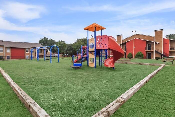 3146 W Northgate Dr #B1 - Photo 4 of 9