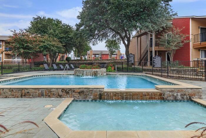 3146 W Northgate Dr #B3 - Photo 3 of 11