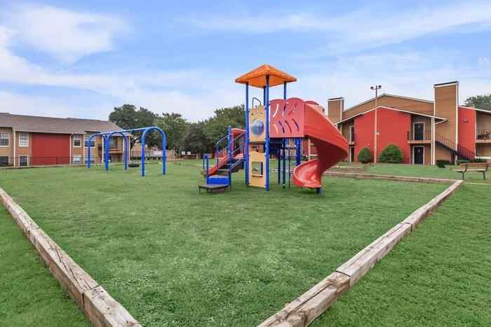 3146 W Northgate Dr #B3 - Photo 4 of 11