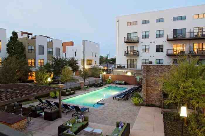 4533 Cedar Springs Rd #C4 - Photo 5 of 26