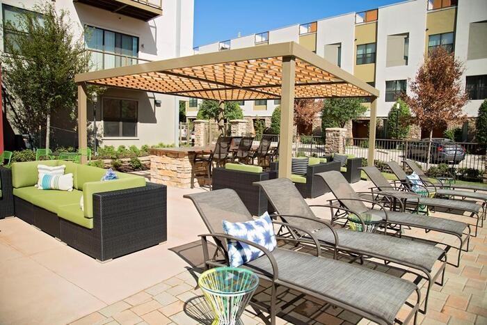 4533 Cedar Springs Rd #B2 - Photo 7 of 24