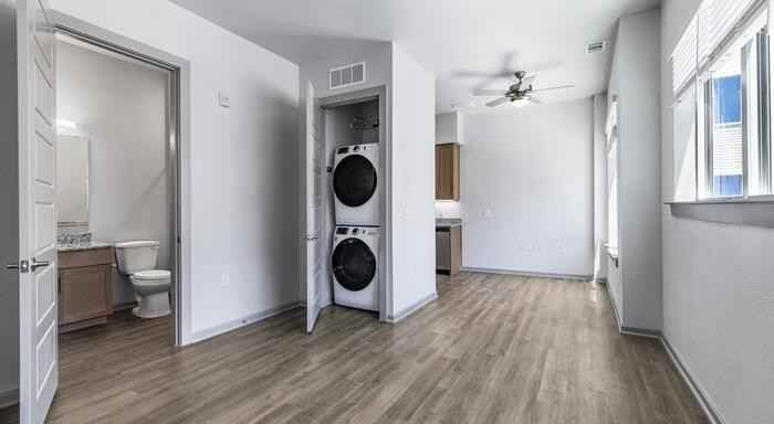 2921 E 17th St #B9 - Photo 6 of 21