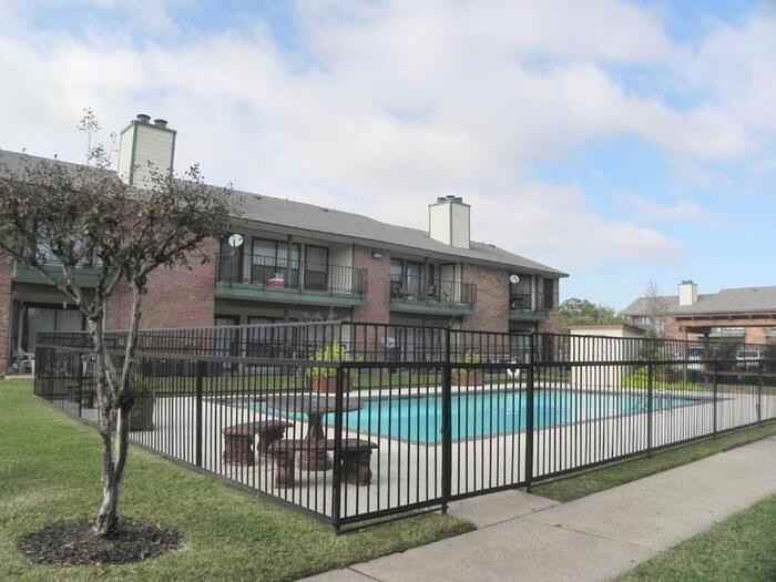 1809 Baker Dr #C1 - Photo 5 of 10