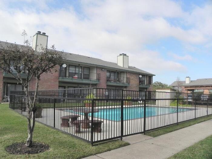 1809 Baker Dr #C2 - Photo 5 of 11