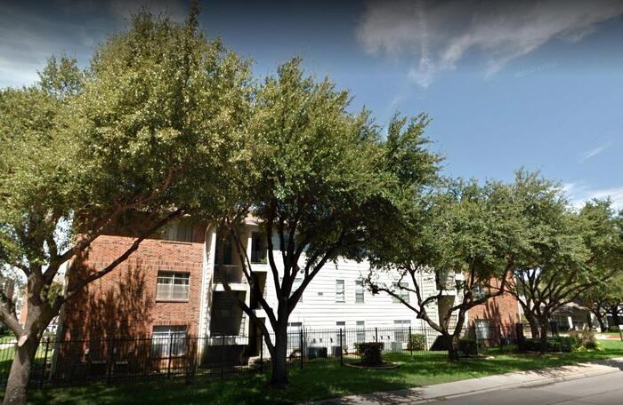 2415 Finley Rd #B3 - Photo 3 of 3