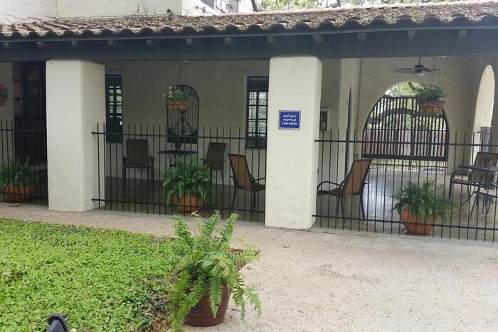 8331 Fredericksburg Rd #B4 - Photo 2 of 4