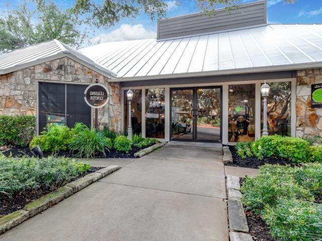 11800 Braesview #B1 - Photo 2 of 11