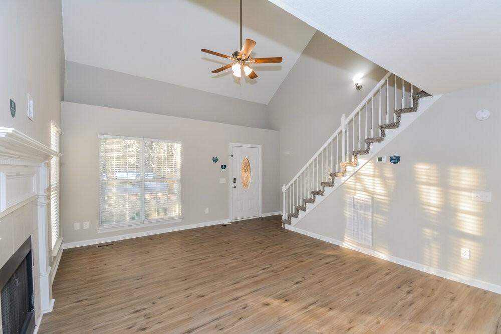 3338 Meadowhill Dr - Photo 4 of 17