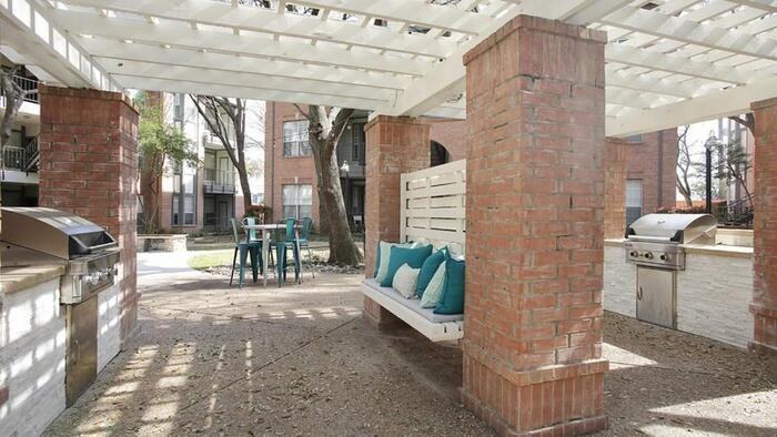 5750 E University Blvd #C1 - Photo 3 of 10