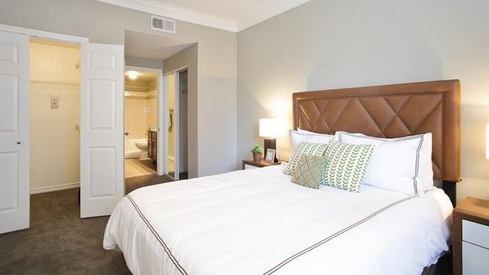 5750 E University Blvd #C1 - Photo 7 of 10