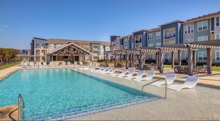 1 Gabriels Bluff Dr #B4 - Photo 2 of 32