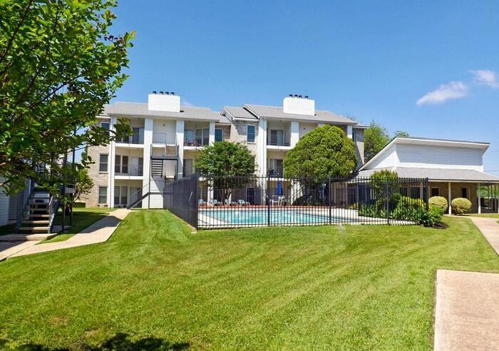 1111 N Highway 123 Byp #A1 - Photo 5 of 19