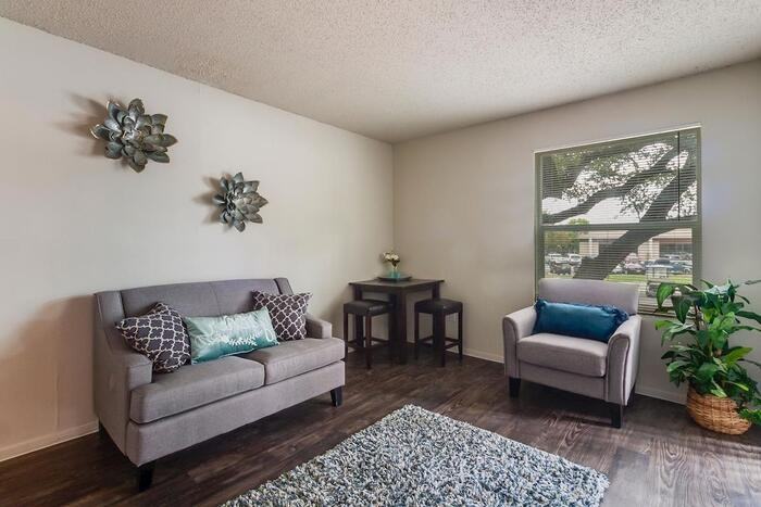 3270 Nacogdoches Rd #C3 - Photo 2 of 8