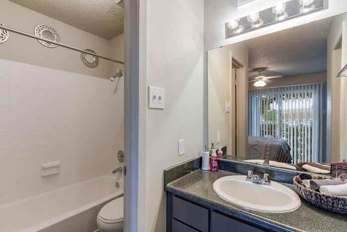 3270 Nacogdoches Rd #B4 - Photo 4 of 9