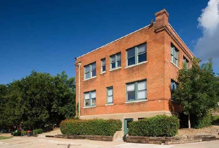 1607 Lyte St #C1 - Photo 2 of 18