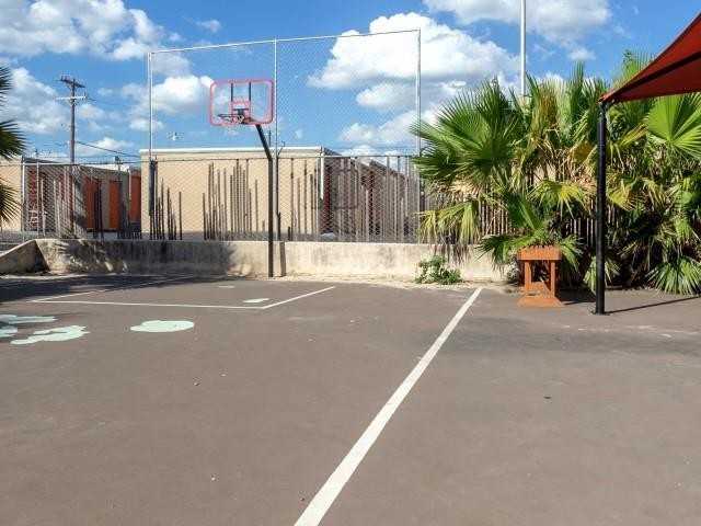 11838 Parliament St #B1 - Photo 5 of 11