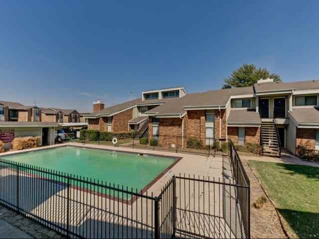 4047 Childress Ave #C10 - Photo 5 of 12