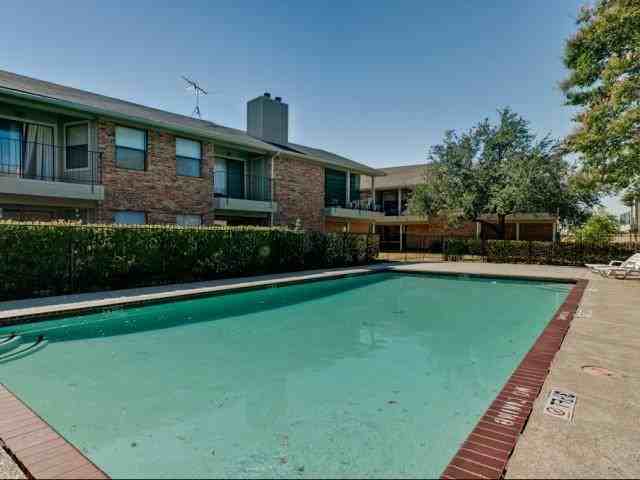 4047 Childress Ave #C10 - Photo 6 of 12