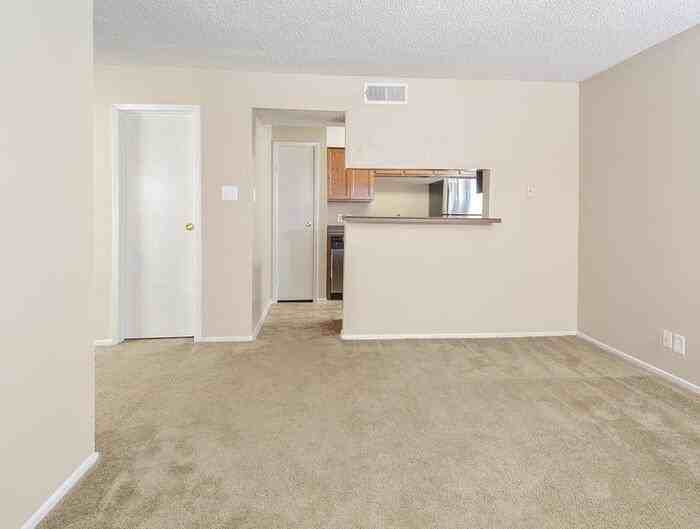 8711 Cinnamon Creek Dr #B1 - Photo 4 of 7