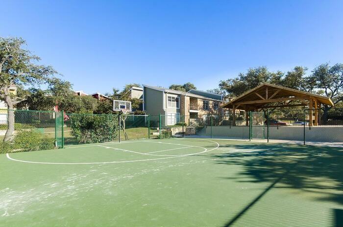 9400 Fredericksburg Rd #D1 - Photo 6 of 17