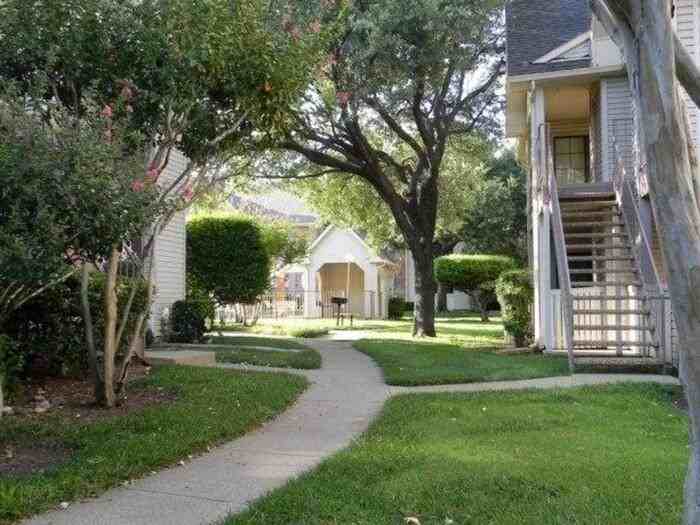 1930 E Hebron Pkwy #B2 - Photo 2 of 6