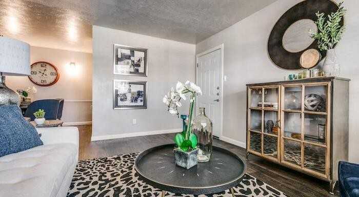 3550 E Overton Rd #D2 - Photo 5 of 14