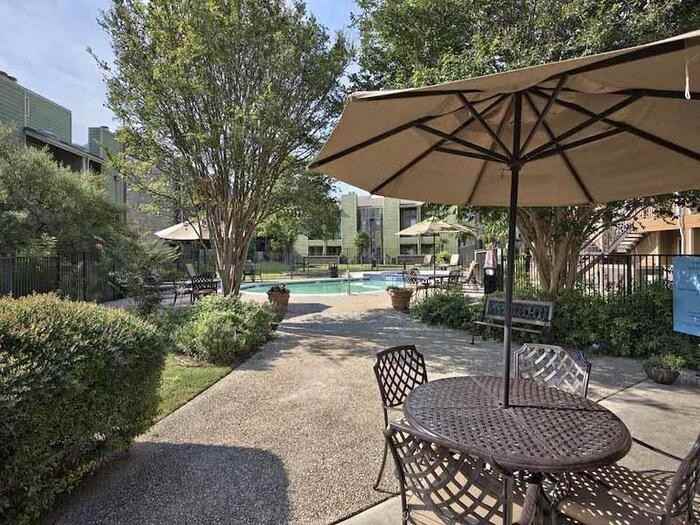 6101 Whitby Rd #B1 - Photo 6 of 13