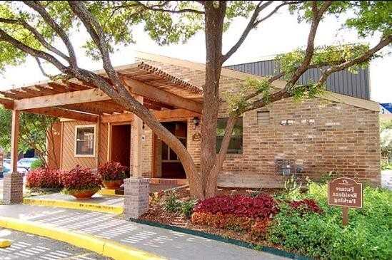 6101 Whitby Rd #B2 - Photo 2 of 14