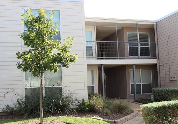 13717 Preston Rd #A1 - Photo 2 of 14