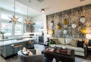 4611 N Interstate 35 #D1 - Photo 1 of 1