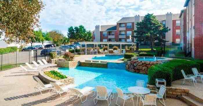 Interstate 35 E #A2 - Photo 2 of 8