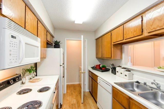 Interstate 35 E #A2 - Photo 5 of 8