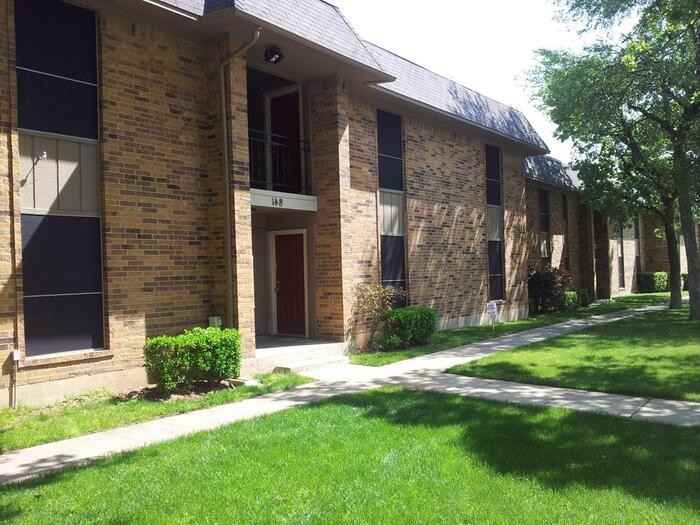 1810 Westminster St #D1 - Photo 2 of 5