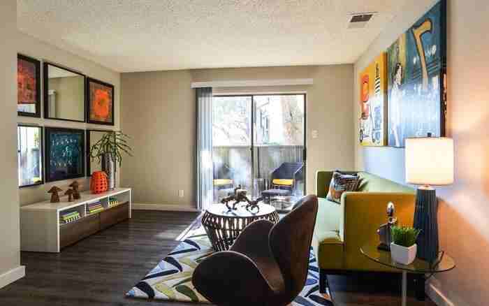 11955 Parliament St #B5 - Photo 2 of 11