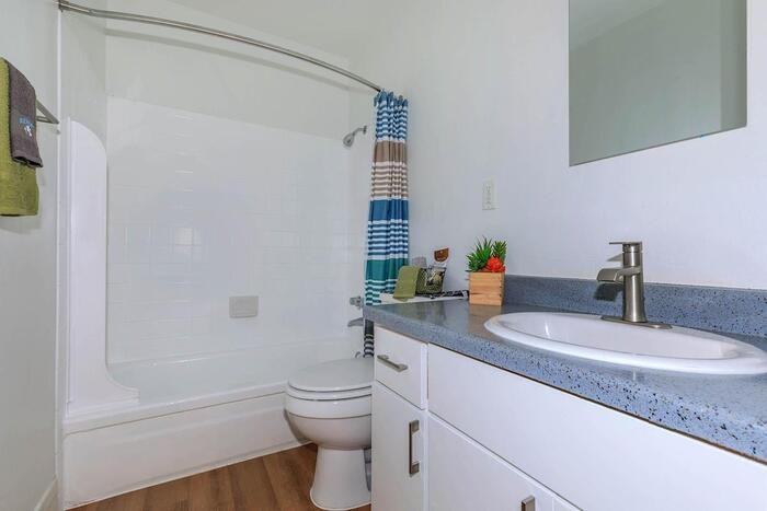 202 Birchleaf St #B1 - Photo 7 of 8