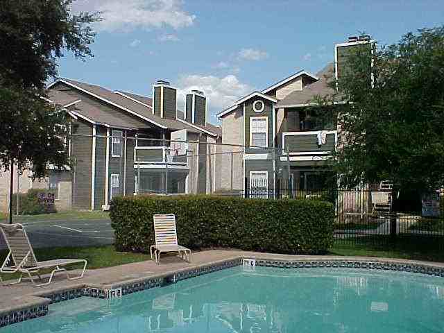 3200 Timber View Dr #B1 - Photo 7 of 12