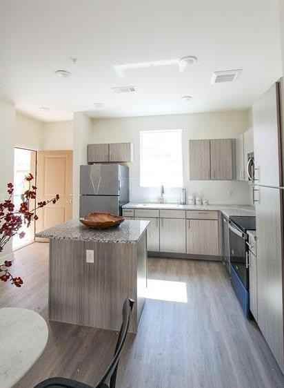 1202 W Whitestone Blvd #B4 - Photo 7 of 21